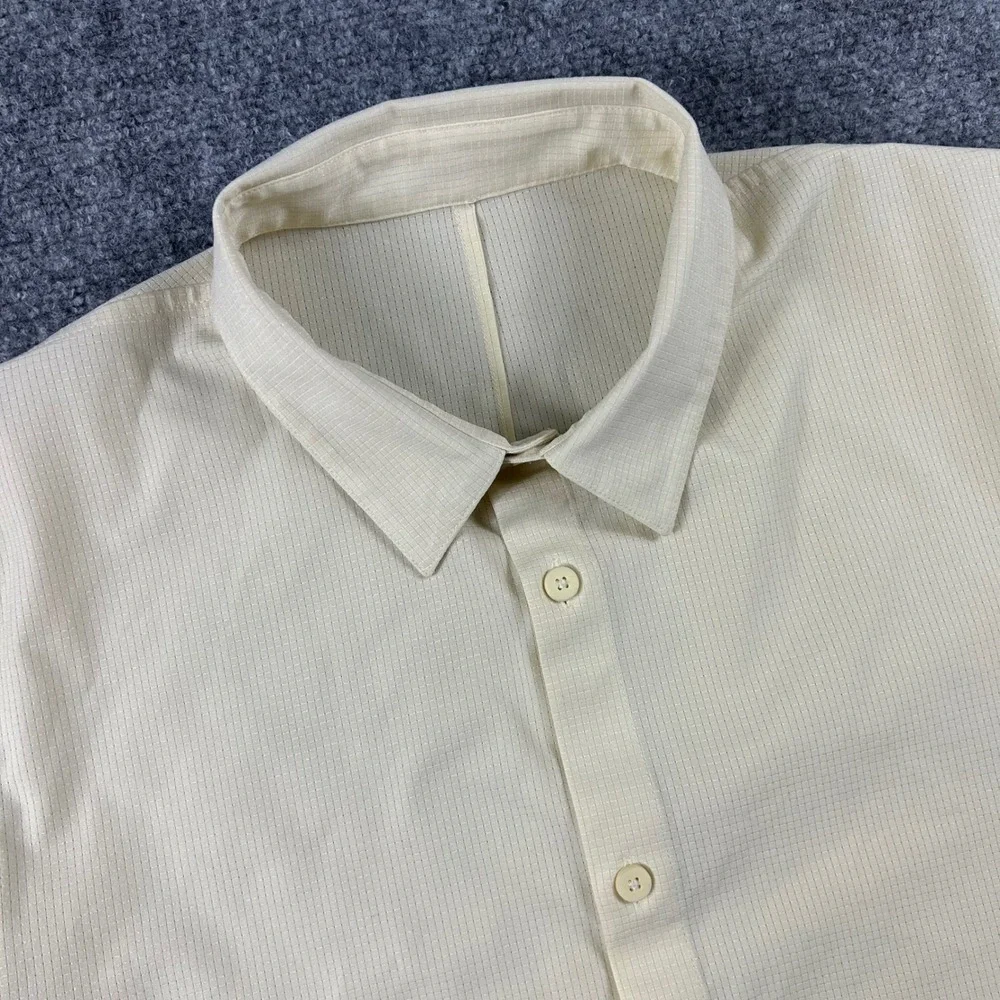 Lululemon Button Up Shirt Mens Medium Yellow Grid Short Sleeve Casual Activewear